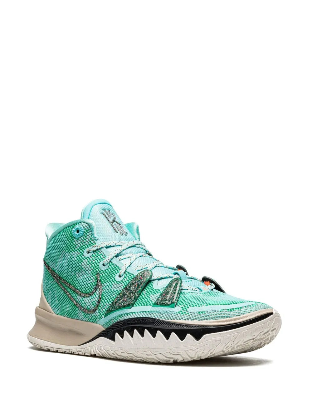 Kyrie 7 Copa Sneakers