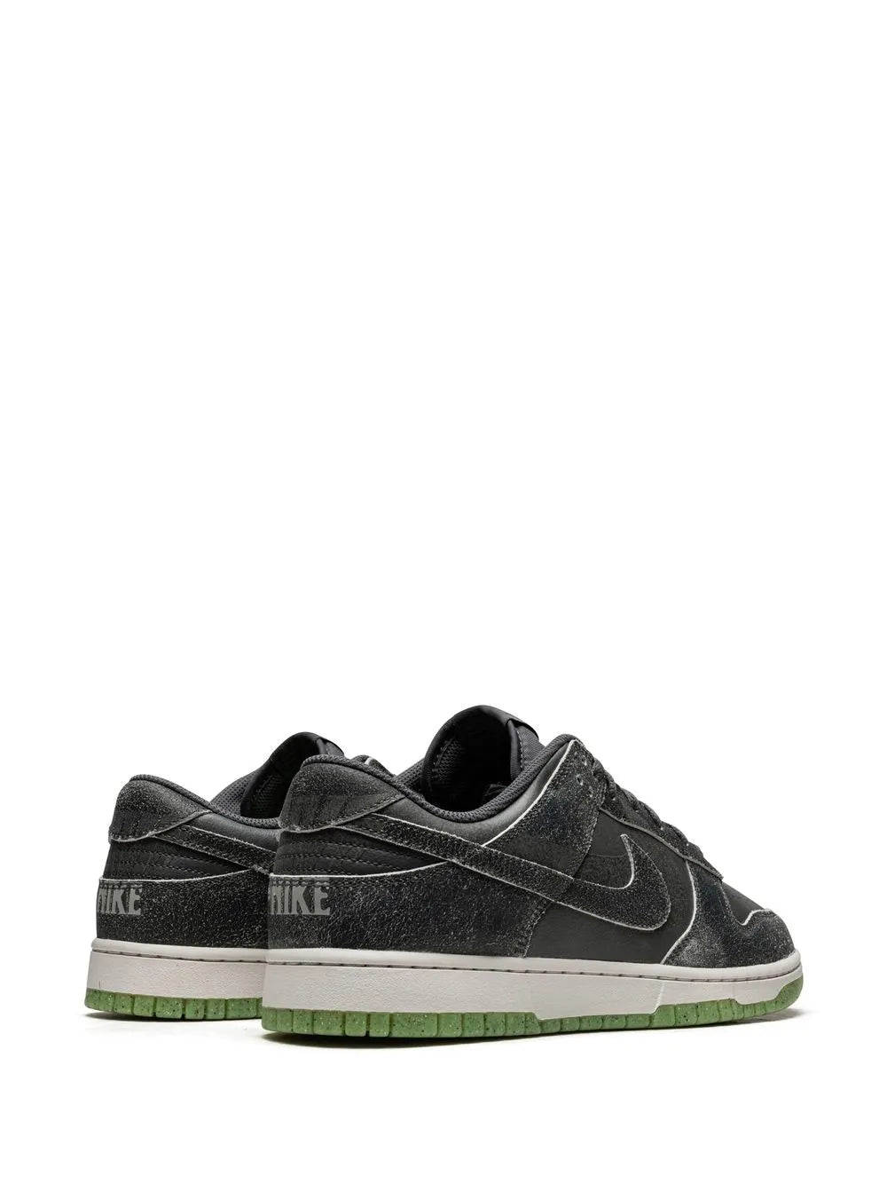 Dunk Low Retro Prm Halloween 2022 Sneakers