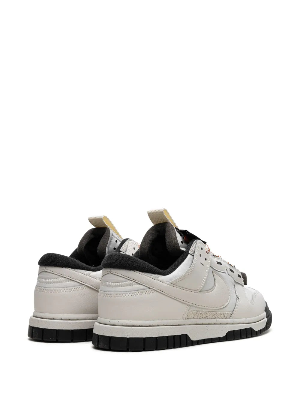Dunk Low Remastered Sail/Black Sneakers