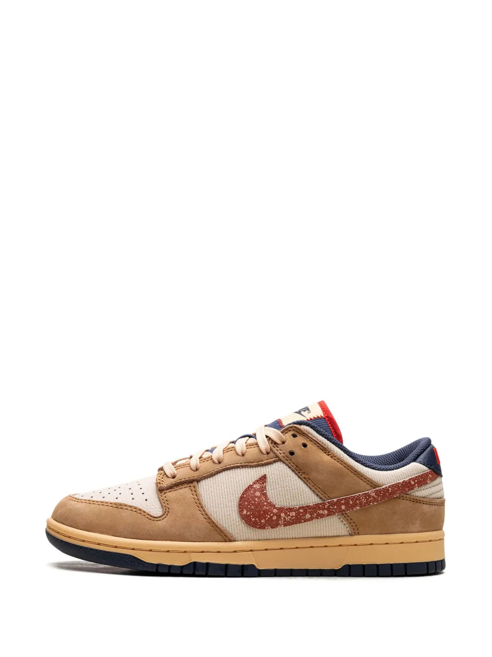 Dunk Low Wheat/Sanddrift Sneakers