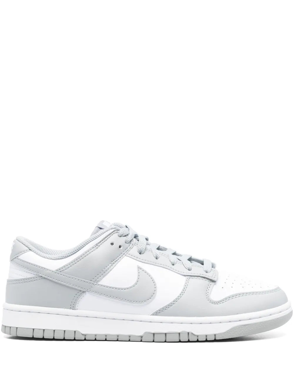 Dunk Low Sneakers