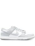 Dunk Low Sneakers