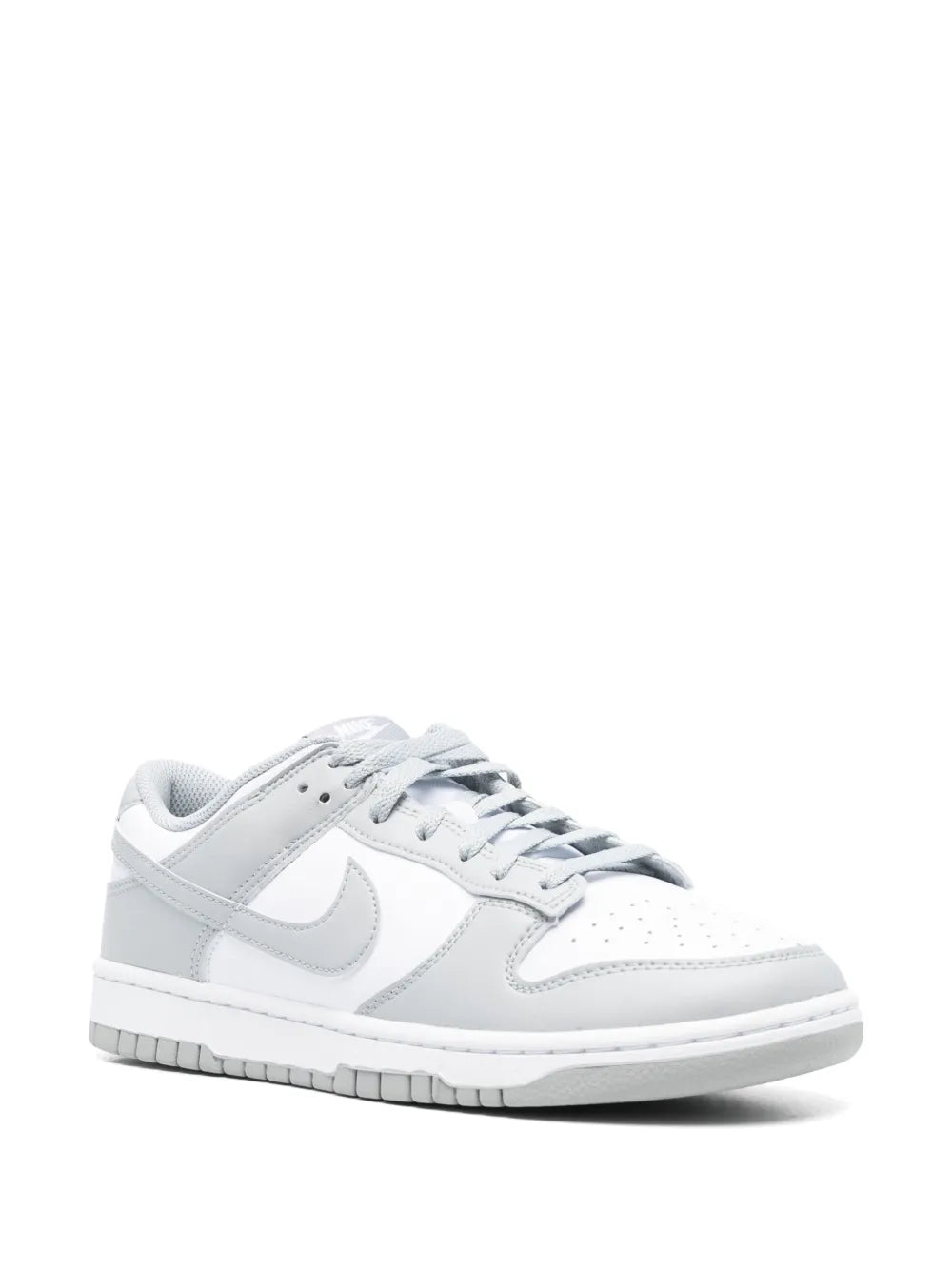 Dunk Low Sneakers