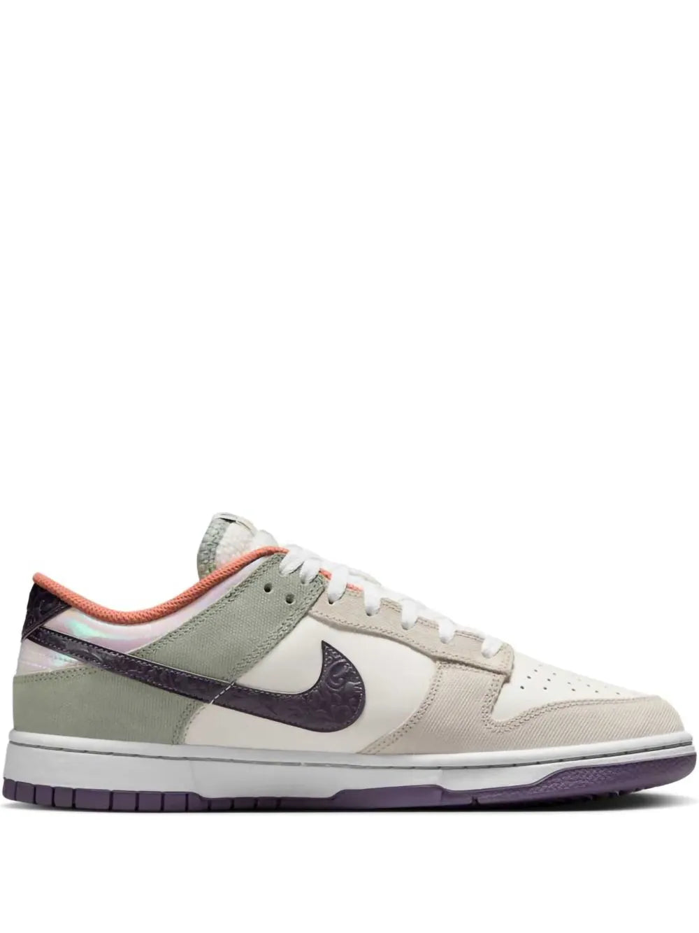 Dunk Low Nola Sneakers