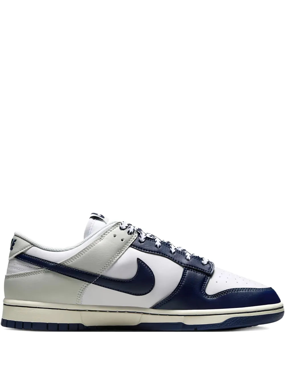 Dunk Low New York Yankees Sneakers