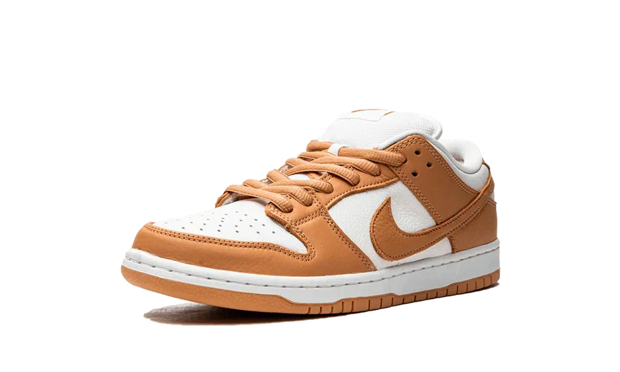  SB Dunk Low Light Cognac White