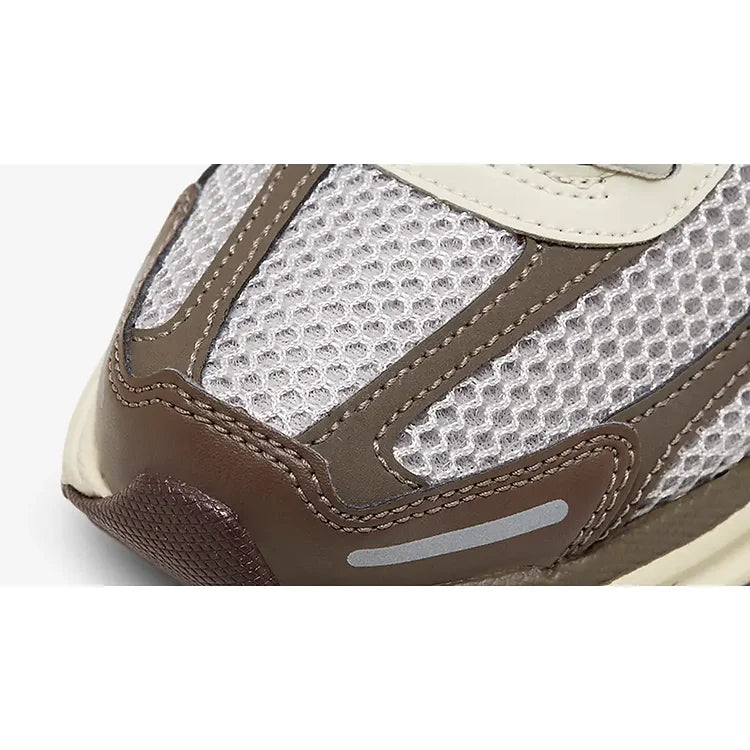  Air Zoom Vomero 5 Shoes