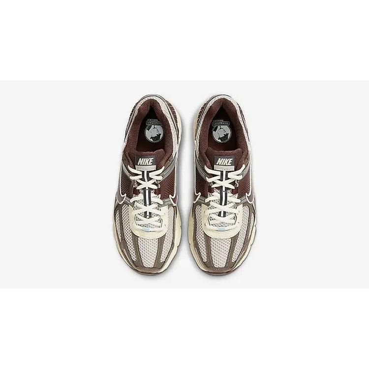  Air Zoom Vomero 5 Shoes