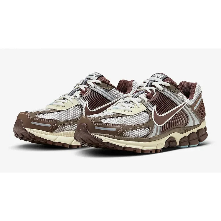  Air Zoom Vomero 5 Shoes