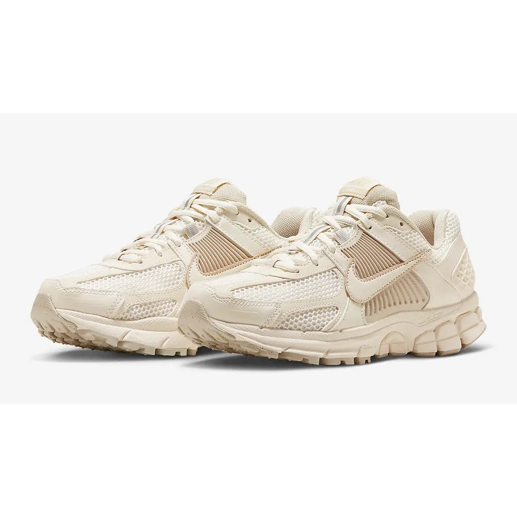  Air Zoom Vomero 5 Shoes