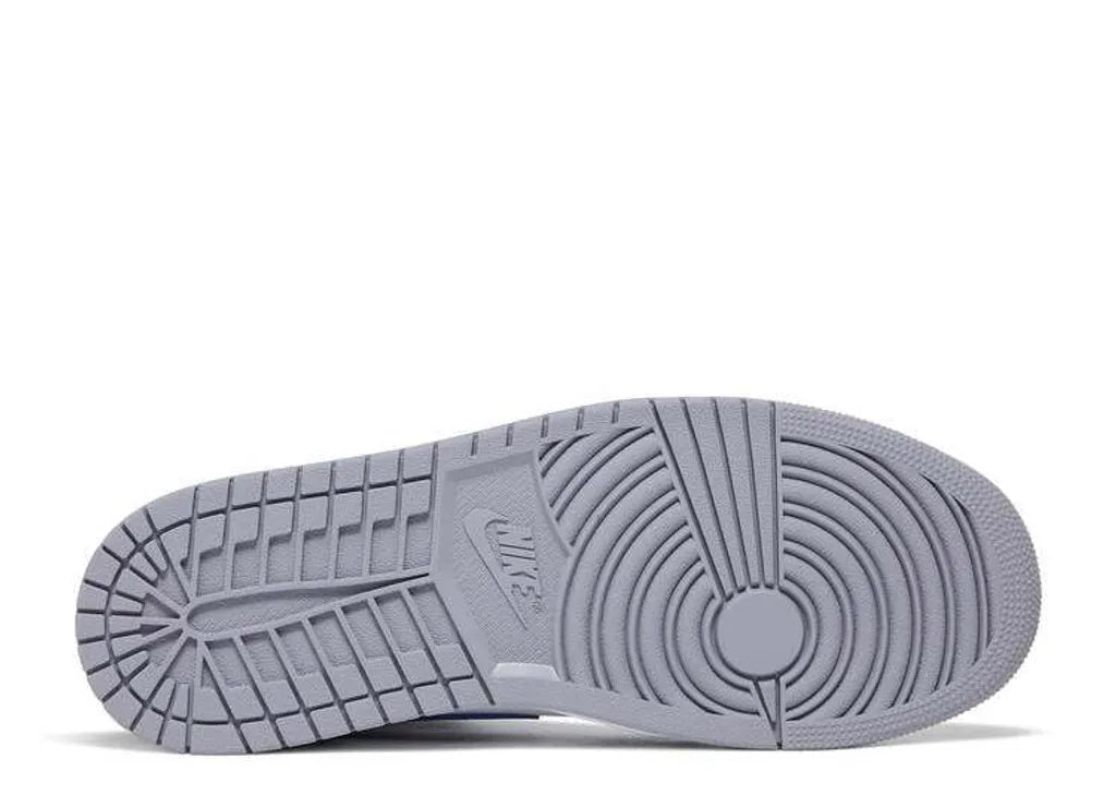  Air Jordan 1 Retro High OG First in Flight Women's Shoes